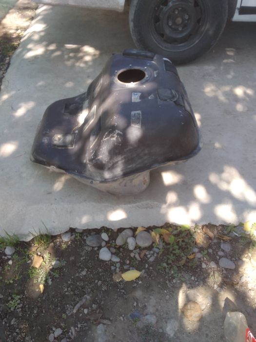 Запчасти на Audi 100