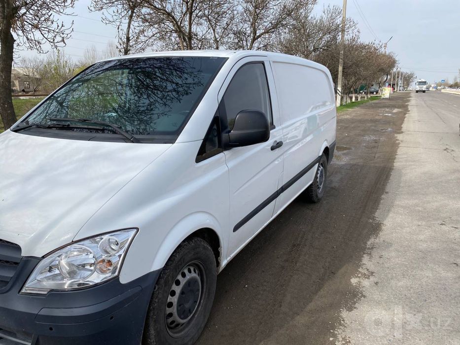 Mersedes mens vito