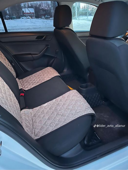 Skoda rapid 2015 года