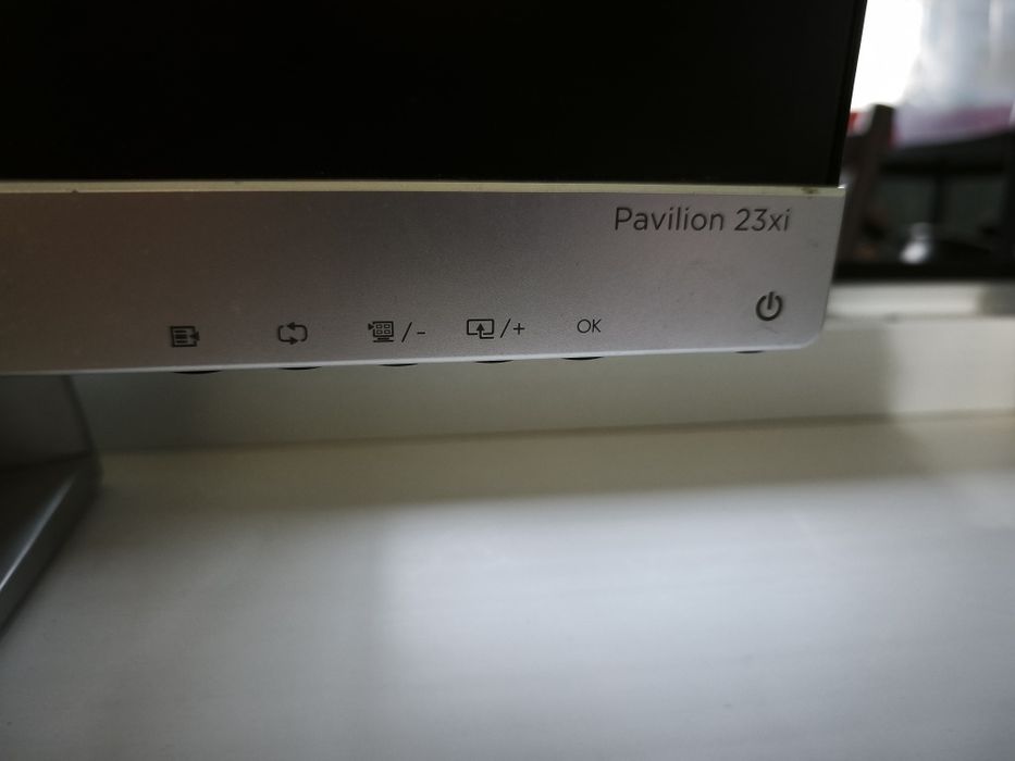 Монитор HP Pavilion 23xi