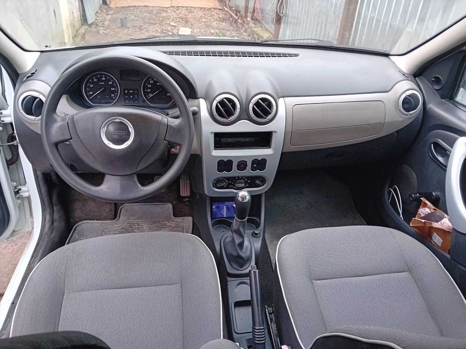 Dacia Logan 1.2 16V 2012