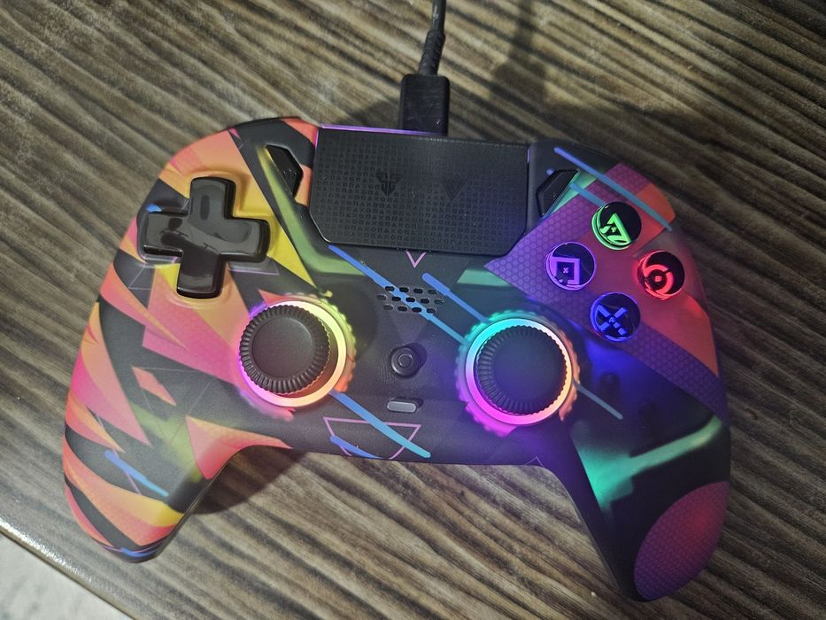 Продам джостики  пс4