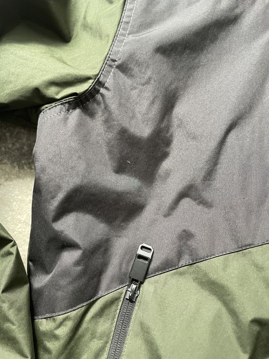 Яке Cropp M топло непромокаемо