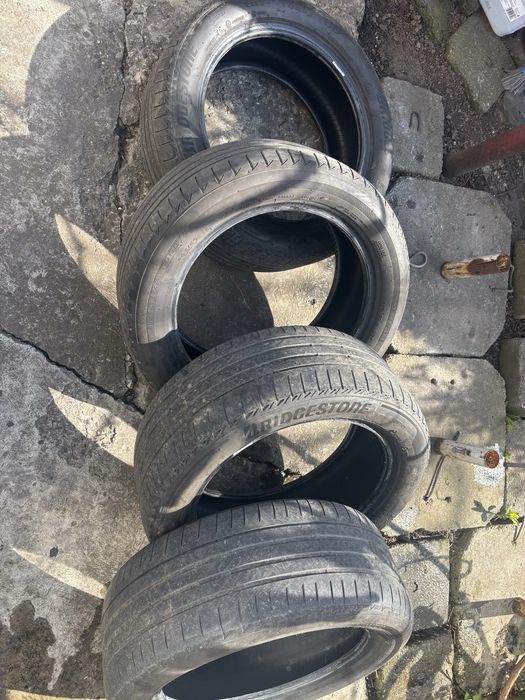 Brigestone Turanza  225 50 R17