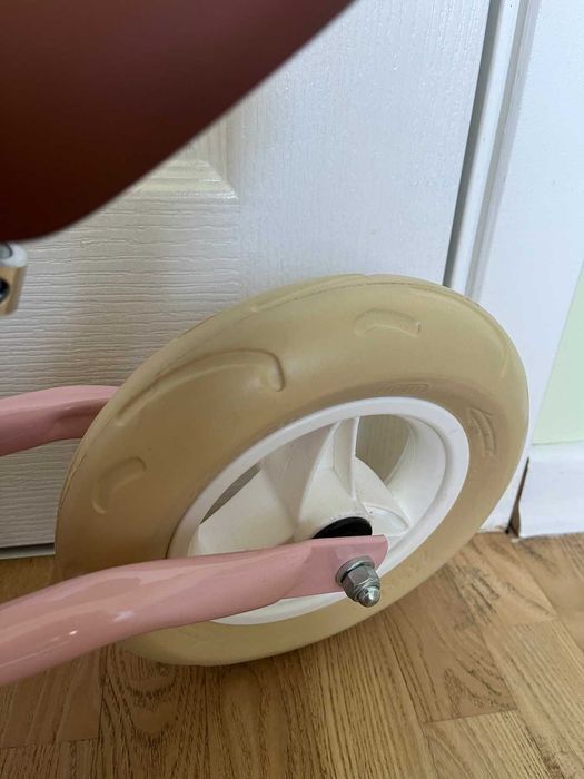 Ново розово баланс колело "PUKY" с кошница, произведено в Германия