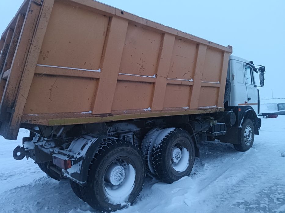 Продаётся самосвал МАЗ