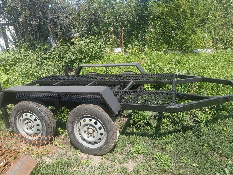 Продам  прицеп платформу