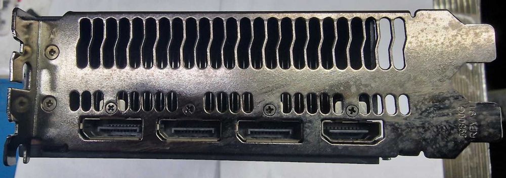 AMD Radeon Vega64 8GB DDR5 със 3 месеца гаранция