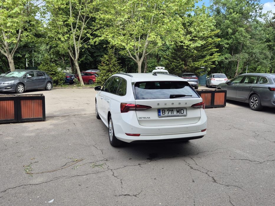SKODA Octavia 2020 — imagine 4