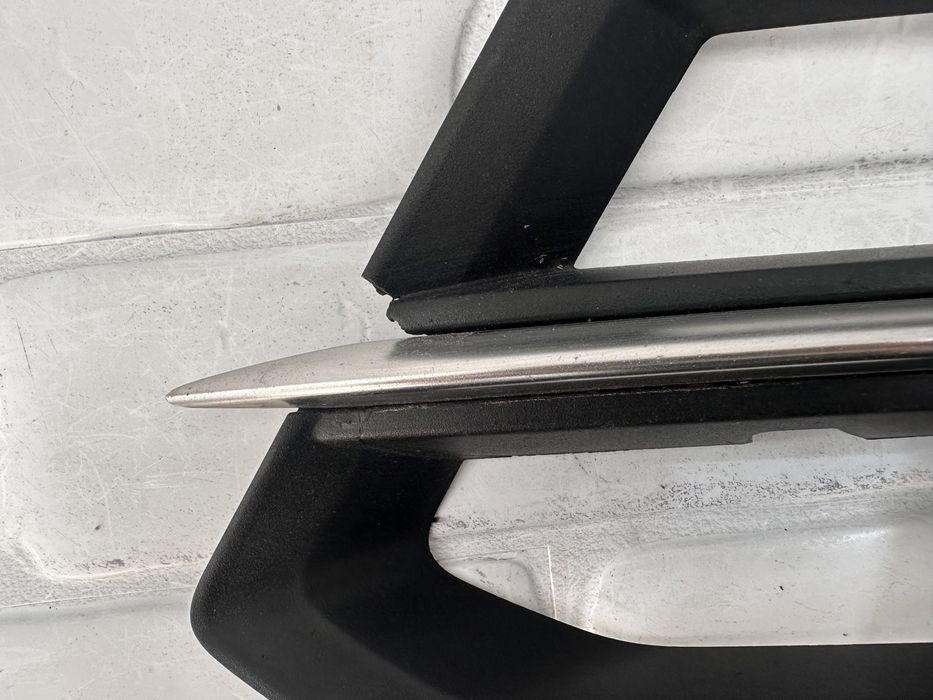 Лява решетка AUDI A6 C7 ALLROAD Фейслифт 4G0807647M 4G0807681AL