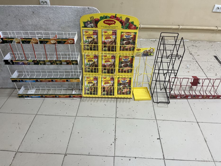 Продам стеллажи для магазина