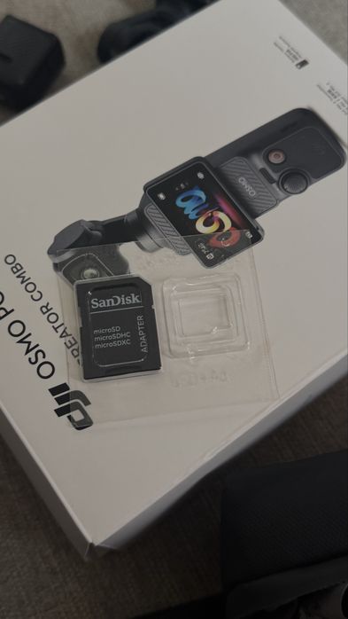 DJI Osmo Pocket 3 Creator Combo