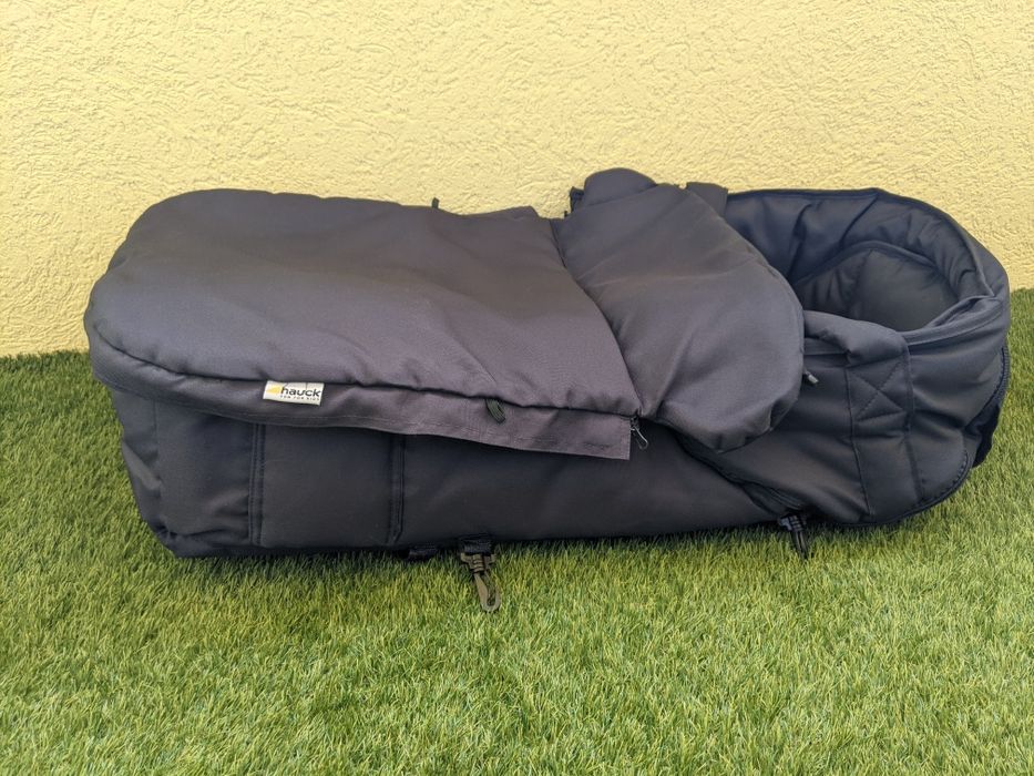 Порт бебе 2 в 1 Black Hauck