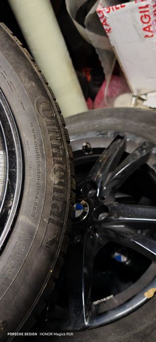 Set 4 jante originale BMW si cauciucuri iarna 205/60 R16