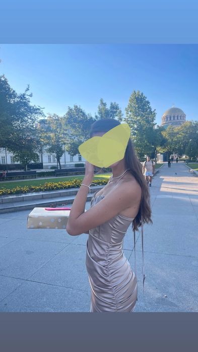 Сатенена къса рокля с корсет