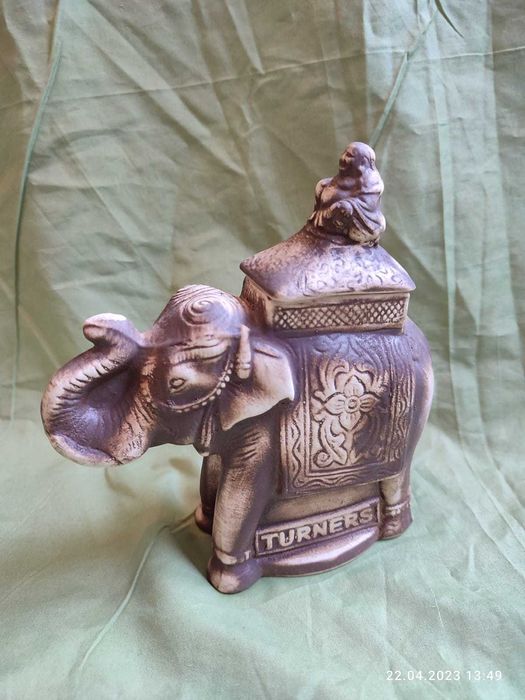 Фигурка слона для чая