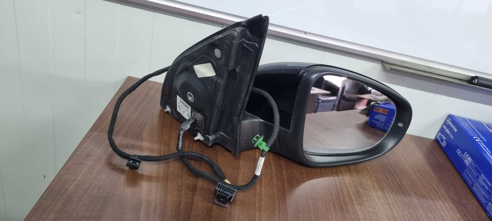 Oglinda dreapta VW Golf 6 Hatchback  de  europa volan stanga