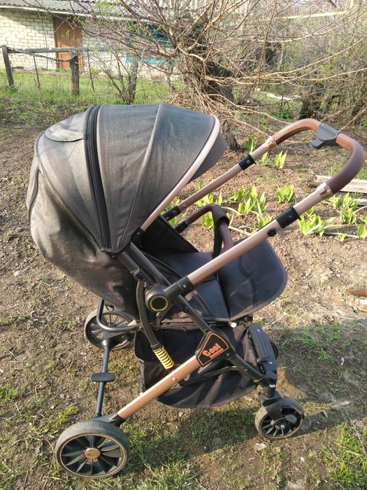 Продам детскую коляску