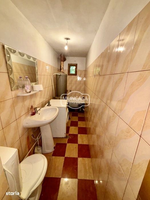 Casa batraneasca zona Popa Sapca, cu teren 1335 mp