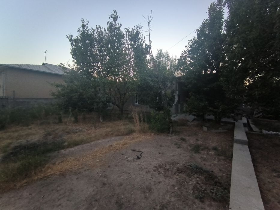 Участка сотилади