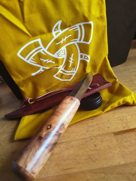 Финландски ръчно изработен, кован нож