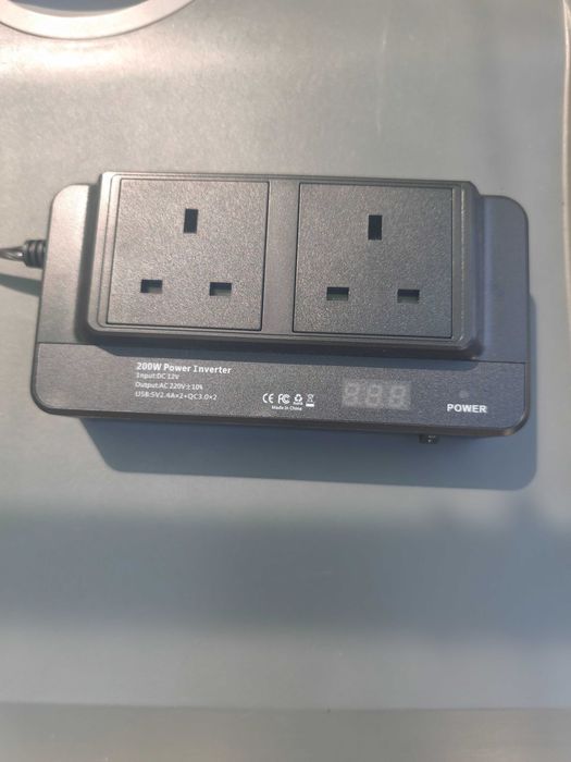 Хладилна кутия 40л +инвертор 200w