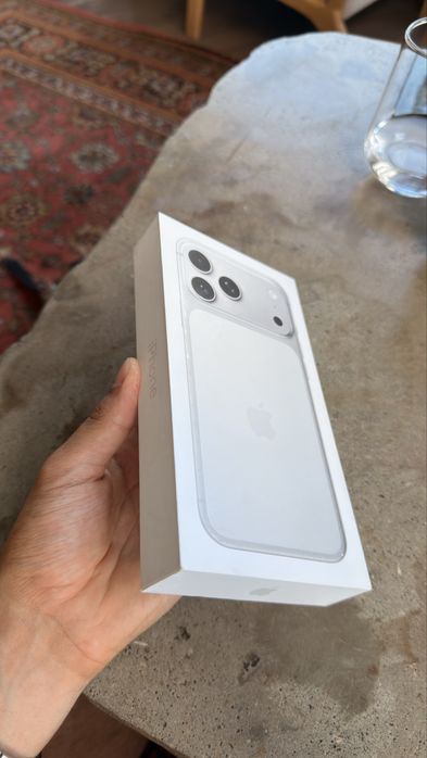 Iphone 17 pro max silver 256 esim
