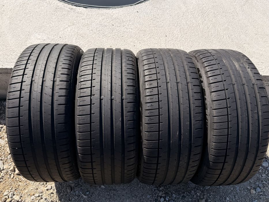 Летни гуми 225/45/17 дот:21