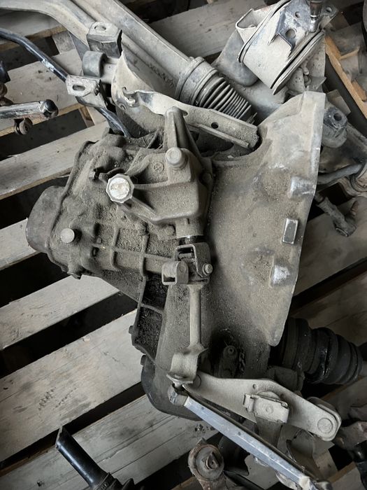 Каробка Гольф 3 Опел Ауди Бешка Пассат