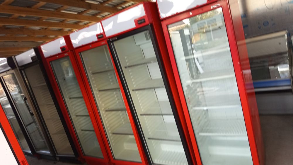 Витринные холодильники