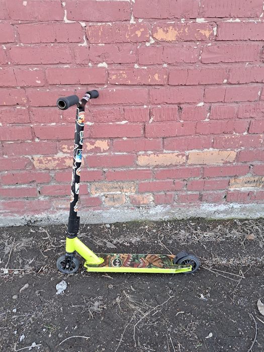 Самокат трюковой