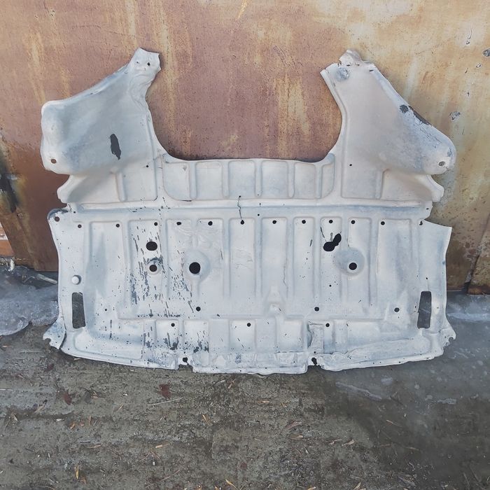 Продам защиту-пыльник,бампер  и крыло правое  от Марк2 100