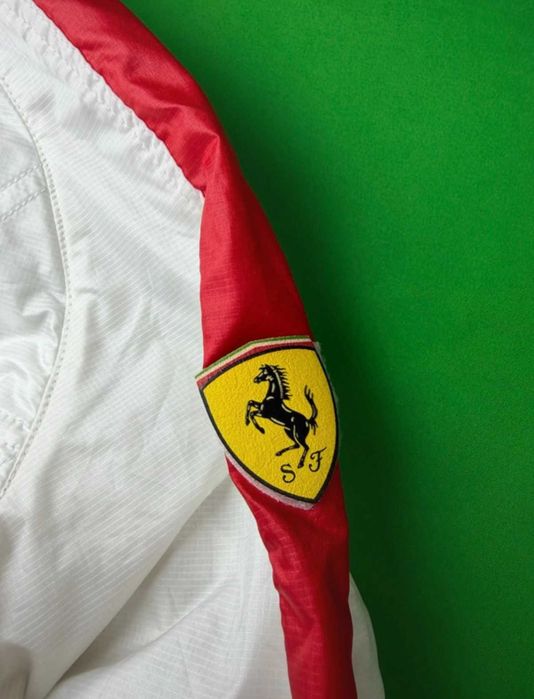 Geacă/Vântuială Puma Scuderia Ferrari Oficială – Mărimea M – Originală (Cu Hologramă)