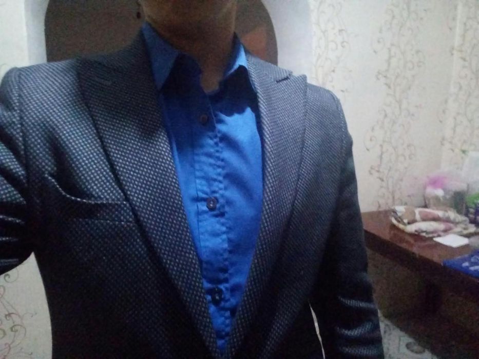 Продам мужской костюм