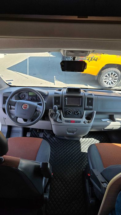 Кемпер под наем - 7 пътници