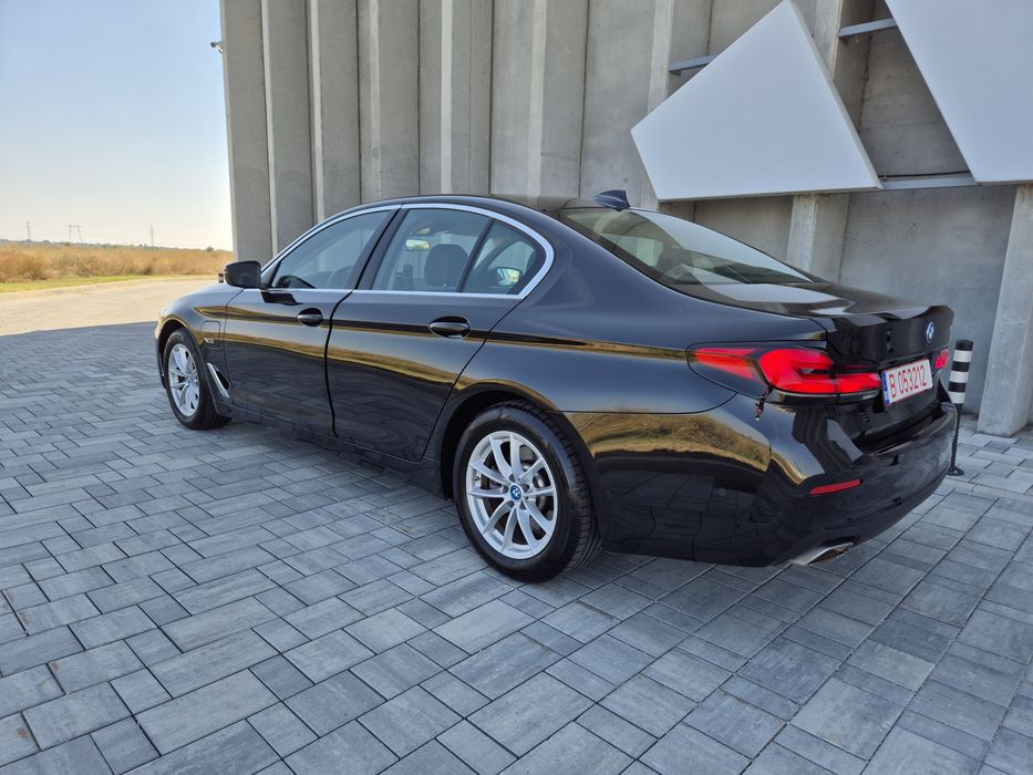 BMW Seria 5 2022 — imagine 3