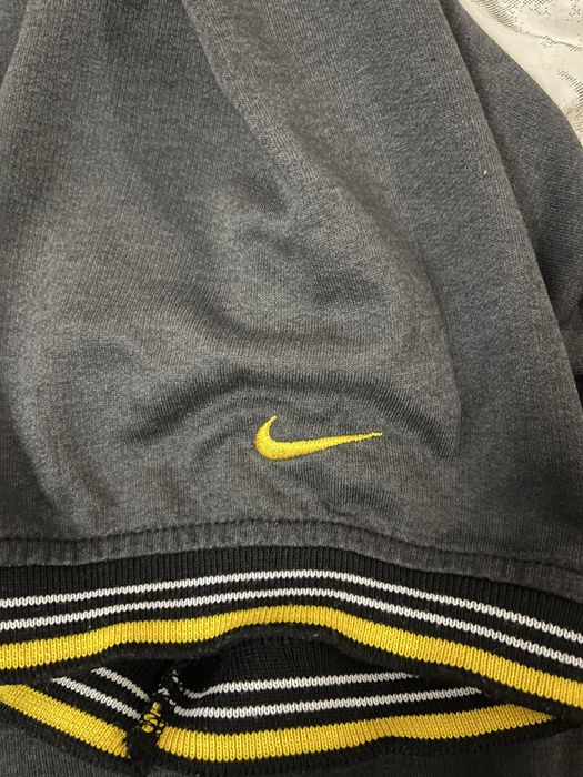 Nike спортна риза размер Л уголемена