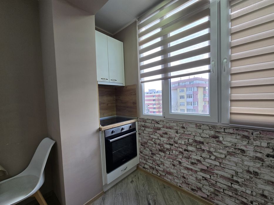 Продава се Двустаен апартамент в Добрич, Център - 67 кв.м за 800 €/кв.м - Снимка #21