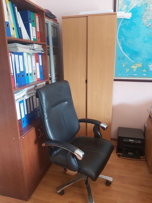 Продам офисную мебель