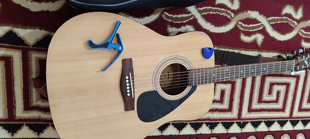 Гитара Yamaha f310