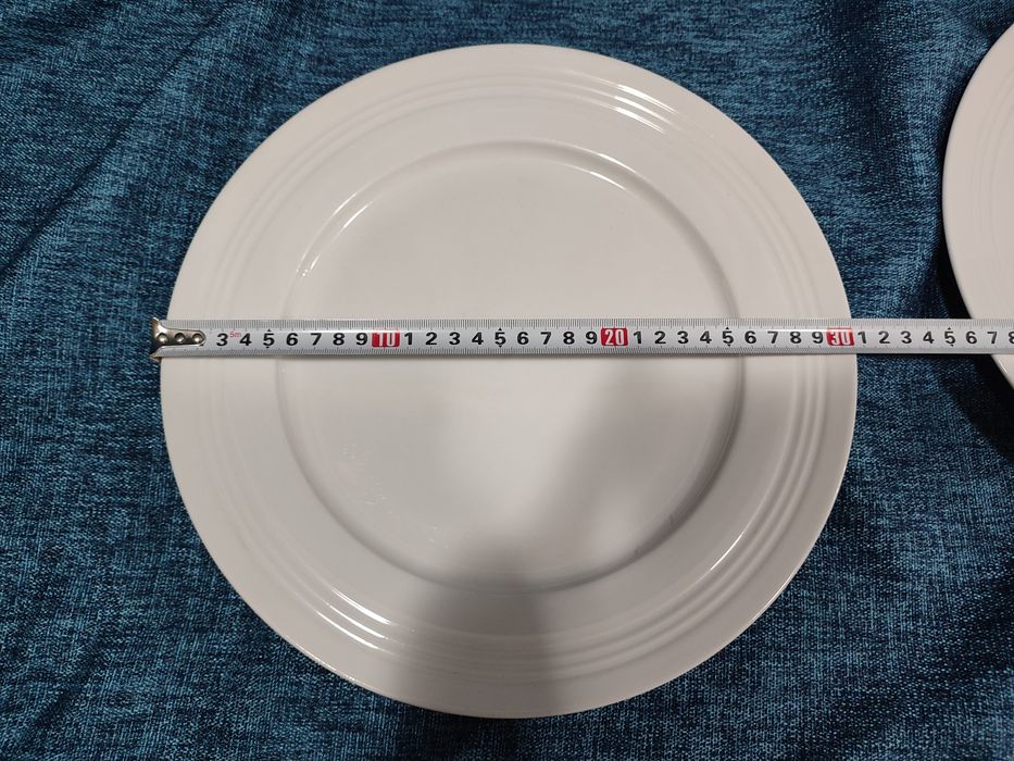 Продаю тарелки, состояние новое, цена за штуку