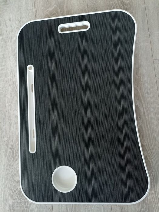 Столик для ноутбука