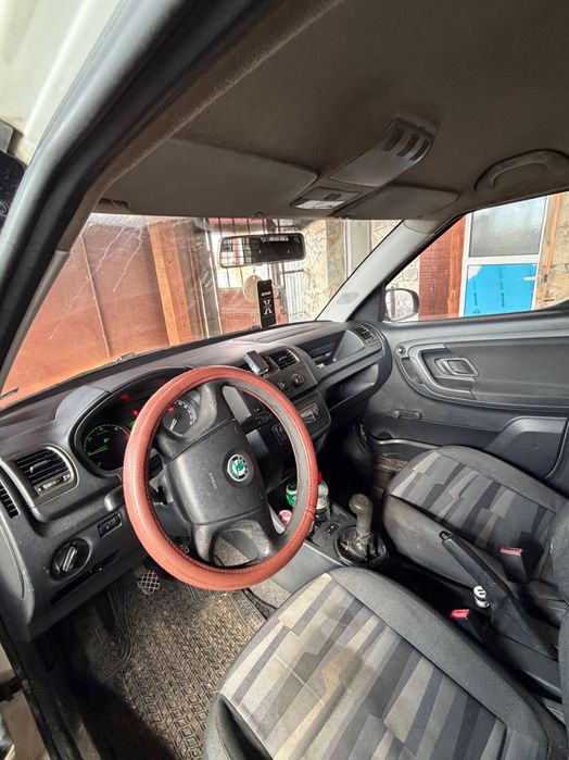 Продава се Шкода Практик