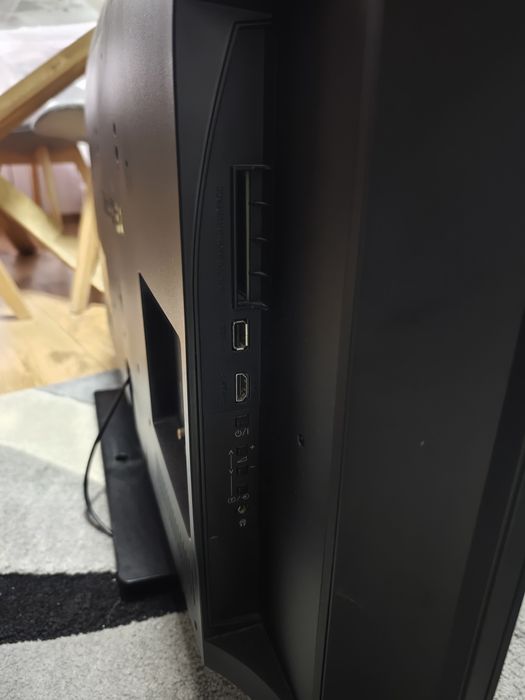 Toshiba LCD 39 инча