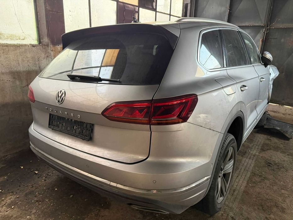 Volkswagen Touareg avariat