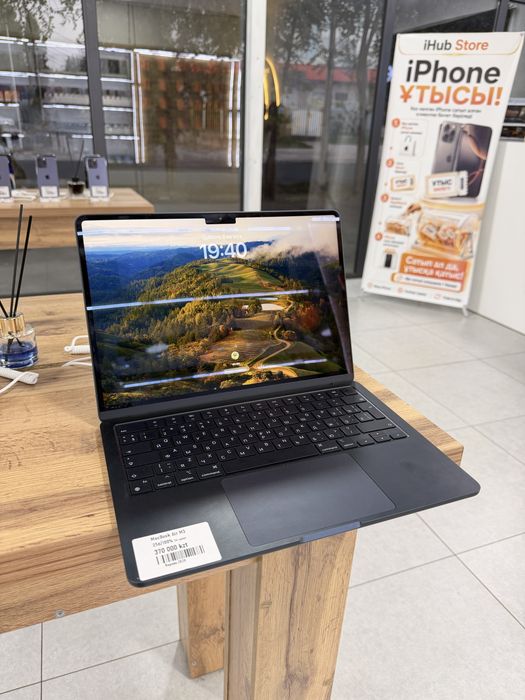 MacBook Air M3•256GB/100%