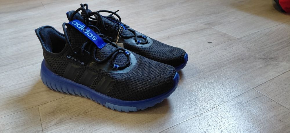 Продам кроссовки Adidas