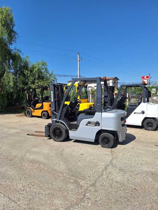motostivuitor diesel 3 tone la 3 metri Nissan Unicarriers an fab 2020 in rate