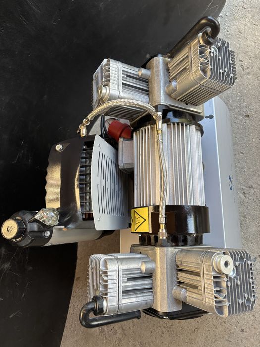 Compresor durr dental silentios cu uscator aer stomatologie tehnica