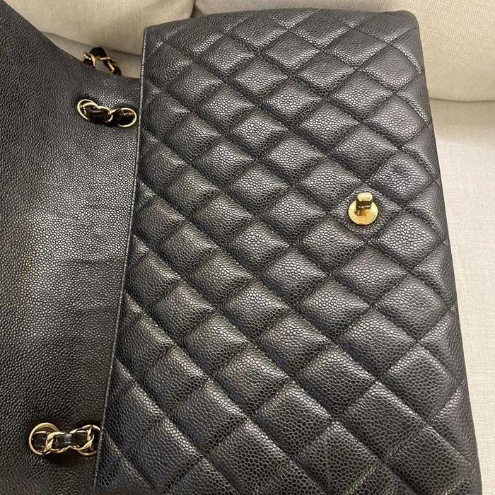 Geantă Chanel din Piele Neagră, Poseta Chanel din Piele Granulată